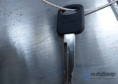 1996 Ford Bronco U100 z USA, uszkodzony, nr VIN 1FMEU15N6TLA98339